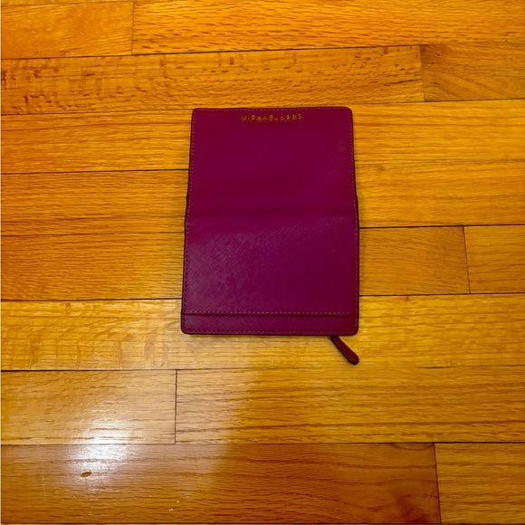 Micheal Kors - Picture 8 of 10